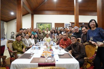 Prabowo Ngobrol Bareng Pemred Media di Hambalang, Bahas Berbagai Isu Terkini (foto ist)