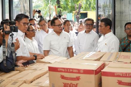 Jaga Harga Pangan Stabil Jelang Ramadan, Kementan Gelar Operasi Pasar Murah di Kantor Pos. (Foto: Dok. Kementan)