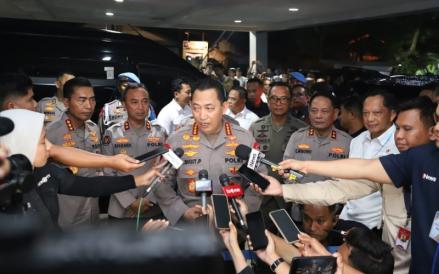 Kapolri Jenderal Listyo Sigit Prabowo mengatakan, 164.298 personel gabungan akan diterjunkan untuk mengamankan Idul Fitri 2025
