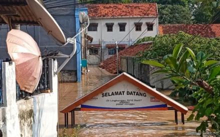 Atas Banjir Jakarta, Normalisasi Kali Ciliwung Dimulai Bulan Depan (iNews Media Group)