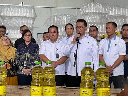 Mendag Sebut Masih Banyak Produsen MinyaKita Jujur, Masyarakat Tak Perlu Khawatir. Foto: MNC Media.