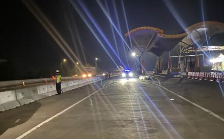 Mudik Lebaran 2025, Polisi Minta Pemudik Keluar Tol Cipali saat Rest Area Penuh (Foto: Ari Sandita/MPI)
