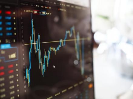Analis Proyeksi Target Saham Charoen (CPIN) Turun ke Rp5.400 (FOTO:iNews Media Group)