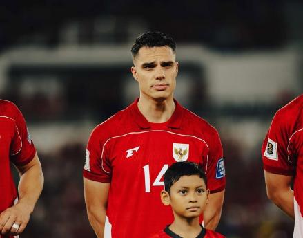 Joey Pelupessy Pakai Nomor Punggung 14, Dipakai Banyak Legenda Sepak Bola Dunia. (Foto: Instagram Joey Pelupessy)