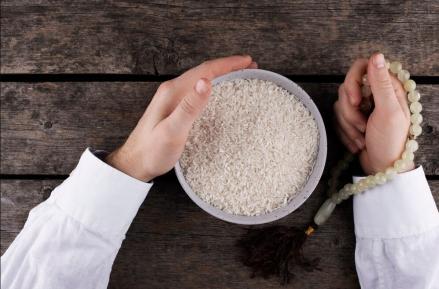 Kapan Terakhir Bayar Zakat Fitrah? Simak Ketentuannya. (Foto: MNC Media)