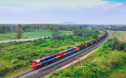 KAI mencatat angkutan barang pada kuartal I/2025 mencapai 16.072.802 ton. Angka ini naik 3 persen dibandingkan periode yang sama 2024, yakni 15.614.559 ton.