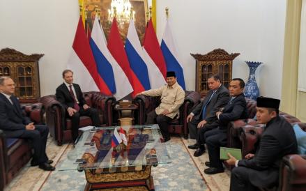 Wakil PM Rusia Sampaikan Undangan Parade dan Forum Ekonomi Nasional ke Prabowo (Setkab)