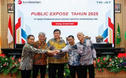 Bank Banten (BEKS) menjalin kerja sama dengan Bank Jatim (BJTM) lewat skema Kelompok Usaha Bersama (KUB). (Foto: Dok.Bank Banten)