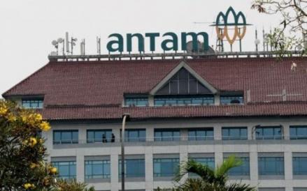 Warga Buru Emas Antam Imbas Harga Terus Melejit, Begini Kata ANTM