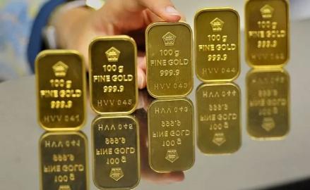Harga Emas Terus Cetak Rekor, Saham Antam (ANTM) Bisa ke Rp2.500 (FOTO:Dok Stocknow)