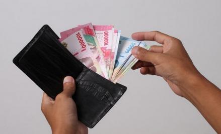 Perputaran Uang Tunai Ramadan dan Idulfitri 2025 Capai Rp160,3 Triliun. Foto: Freepik.