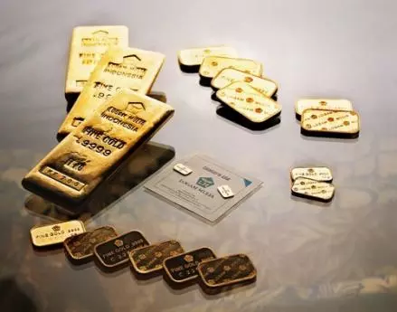 Harga Emas Antam Hari Ini Naik Lagi, Tembus Rp2.407.000 per Gram. Foto: Antam.