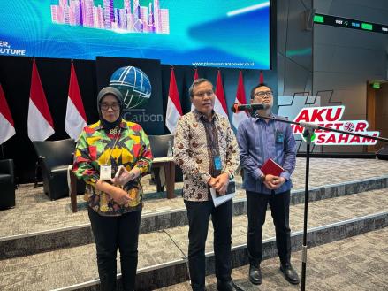 Bursa Karbon RI Tak Terdampak Perang Dagang, Sertifikat Emisi PLN Laku Terjual. (Foto: Suparjo/Inews Media Group)