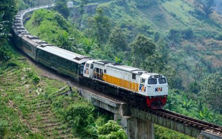 PT Kereta Api Indonesia (Persero) atau KAI mendukung penuh rencana pengaktifan kembali alias reaktivasi rel-rel kereta api di Jawa Barat. (Foto: Dok. KAI)