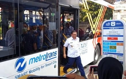 Pramono Bakal Resmikan Halte Transjakarta Senen Besok Usai Rampung Diperbaiki. (Foto: Inews Media Group)