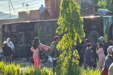 Kecelakaan maut bus terjadi di sekitar Terminal Bukit Surungan, Padang Panjang, Sumatera Barat. (Foto: iNews Media Grup)