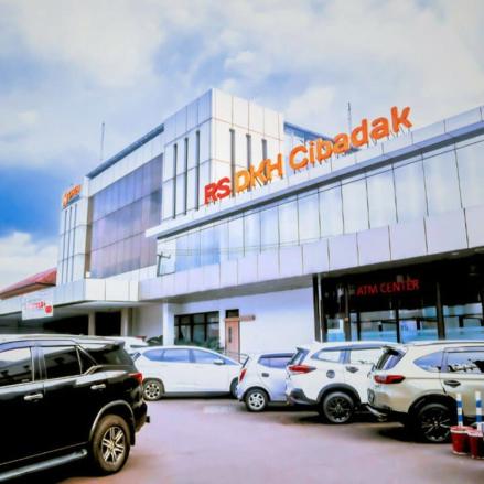 Debut di Bursa, Saham Cipta Sarana (DKHH) Langsung Tembus ARA (foto web dkh hospitals)