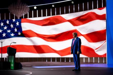 Impor AS Anjlok 19,8 Persen Imbas Tarif Trump