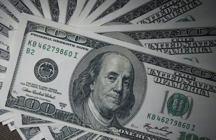 Indeks Dolar Bergerak Terbatas Jelang Pertemuan Trump–Zelenskiy dan Simposium The Fed. Foto: Freepik.