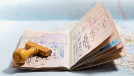 Apa Itu Paspor Emas Nauru yang Disebut Penyelamat Negara? Cek Penjelasannya. (Foto: BusinessDay)