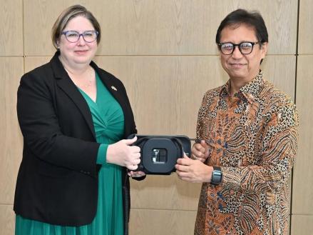AS Sumbang Mesin Rontgen Portabel Senilai Rp32,6 Miliar ke Indonesia. (Foto: US Embassy)