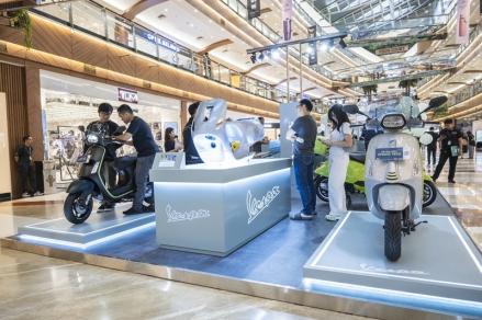 Vespa meluncurkan tiga model baru sebagai perayaan ulang tahun ke-79. (foto: Fadli/IMG)