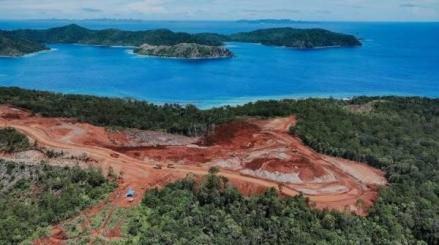 IUP Tambang Raja Ampat Dicabut Prabowo, DPR Minta Pemerintah Tak Ugal-ugalan Terbitkan Izin (FOTO:iNews Media Group)