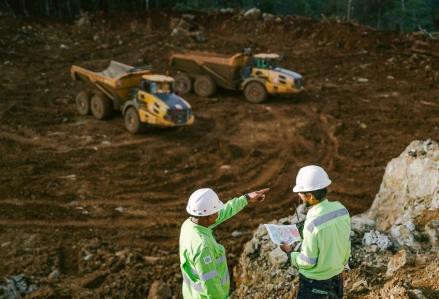 Sinar Terang (MINE) Bakal Tambah Alat Berat Dukung Operasional Perseroan. Foto: dok.MINE.