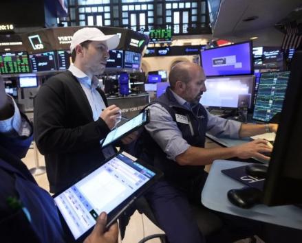 AS Resmi Shutdown, Wall Street Tertekan di Awal Perdagangan (Foto: iNews Media Group)