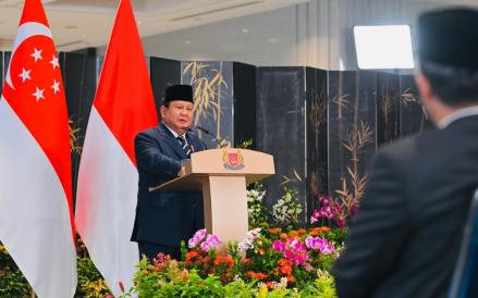 Cerita Presiden Prabowo Beri Nama Anggrek Ungu Singapura dengan Nama Ibunya (Sekretariat Presiden)