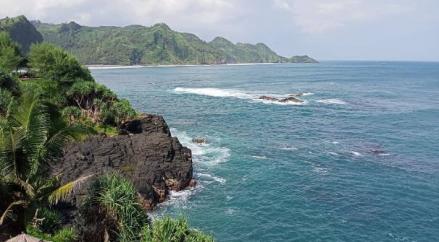 5 Tempat Wisata di Kebumen yang Lagi Hits, Surganya Pantai Eksotis. (Foto: iNews Media Group)