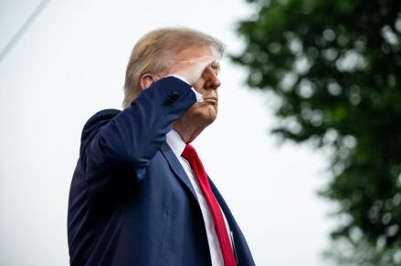 Trump Umumkan Tarif Baru untuk Puluhan Negara, Myanmar dan Laos Kena 40 Persen. (Foto: White House)
