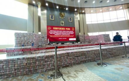 Kejagung Sita Uang Rp11 Triliun dari Terdakwa Kasus CPO Wilmar Group (Ari Sandita/iNews Media Group)