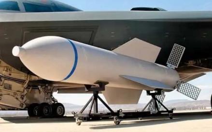 Amerika Serikat (AS) secara mengejutkan melakukan serangan langsung terhadap fasilitas nuklir Fordow di tengah perang Israel-Iran. (Foto: Business Insider)