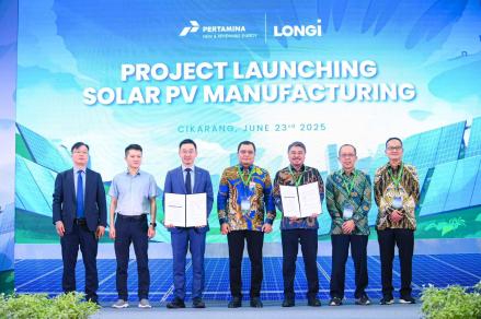 Pertamina NRE dan LONGi Luncurkan Proyek Manufaktur Modul Panel Surya di RI Berkapasitas 1,4 GW. (Foto Istimewa)
