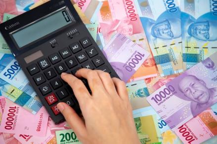 Ciri-Ciri Mengalami Invisible Spending, Waspadai Kebiasaan Boros Tak Terlihat. (Foto: Ciri-Ciri Mengalami Invisible Spending)