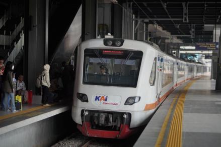 KAI Targetkan Stasiun Tanah Abang Bisa Layani 300 Ribu Penumpang per Hari di 2030. (Foto: Inews Media Group)