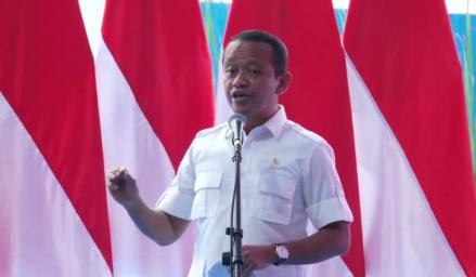 Bahlil Targetkan Listrik Desa Jangkau 1,2 Juta Keluarga hingga 2029. (Foto: Inews Media Group)