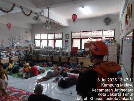 Ada 50 Titik Genangan di Jakarta, 371 Jiwa Mengungsi. (Foto: Dok. BNPB DKI Jakarta)