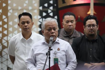Riza Chalid Jadi Tersangka Dugaan Korupsi Pertamina, Dicari hingga Singapura. (Foto: Aldhi Chandra/Inews Media Group)