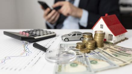 Kelola Keuangan, Ini 5 Tips Cerdas Beli Rumah Meski Gaji Hanya UMP. (Foto: Tips Cerdas Beli Rumah Meski Gaji Hanya UMP)