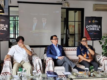 Wamenlu Nilai Kekhawatiran Produk AS Banjiri Pasar RI Terlalu Dibesar-Besarkan. (Foto: Inews Media Group)