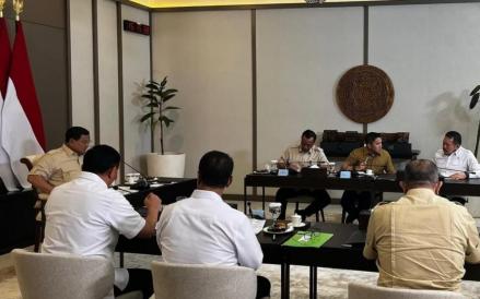 Presiden Prabowo Gelar Ratas di Pangkalan TNI AU Halim, Bahas Stok Pangan-Kopdes Merah Putih