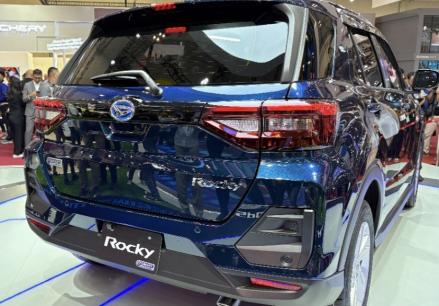 Daihatsu Rocky Hybrid Mejeng di GIIAS 2025, Intip Spesifikasinya (FOTO:Dok Fadli)