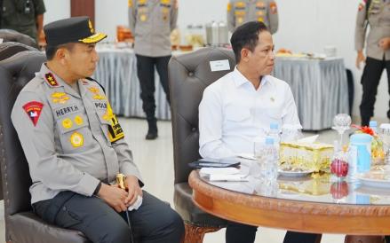 Polisi mendorong pemerintah agar kawasan pertambangan rakyat di Kuantan Singingi kembali diaktifkan.