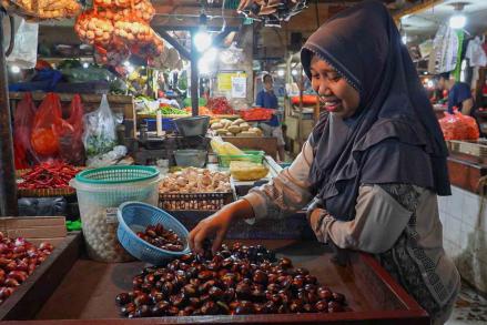 Stok Langka, Harga Jengkol Setara Daging Sapi Tembus Rp120 Ribu di Jakarta. (Foto: Inews Media Group)