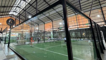Kisaran Harga Sewa Lapangan Padel di Jakarta Selatan, Utara, dan Barat. (Foto: Ayo)