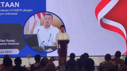 Nusron Ungkap Lahan di Jakarta Bisa Punya Tujuh Girik, Berpotensi Jadi Sengketa Tanah. (Foto: Iqbal Dwi Purnama/ Inews Media Group)
