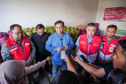 Cek Pangkalan Gas, Ombudsman Apresiasi Pertamina Patra Niaga Patuh Distribusi LPG 3 Kg. (Foto: Dok. Pertamina)
