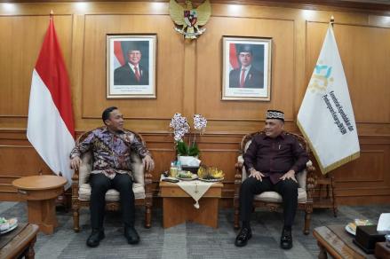 Menteri Wihaji Minta Pendistribusian Program MBG Kelompok 3B Lebih Gencar. (Foto: Kemendukbangga)